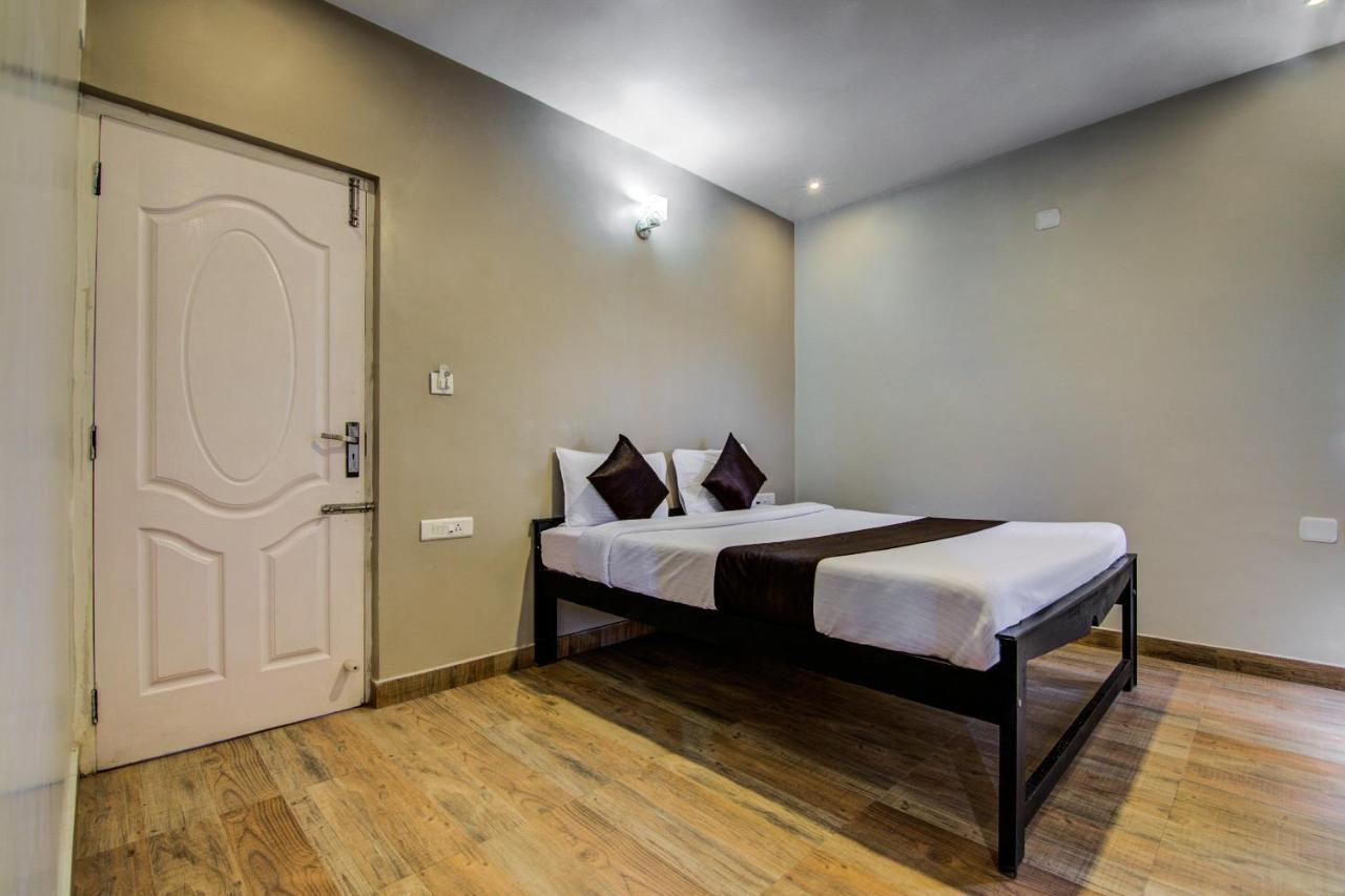 Oyo 18944 Venus Residency Hotell Ooty Exteriör bild