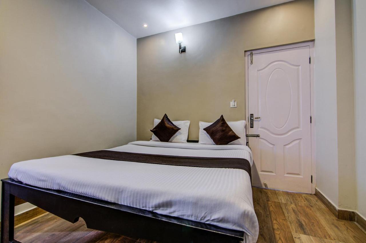 Oyo 18944 Venus Residency Hotell Ooty Exteriör bild
