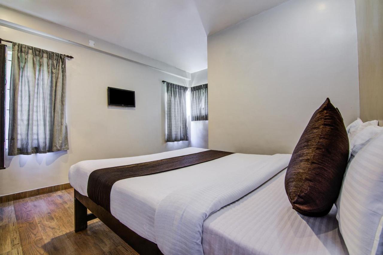 Oyo 18944 Venus Residency Hotell Ooty Exteriör bild