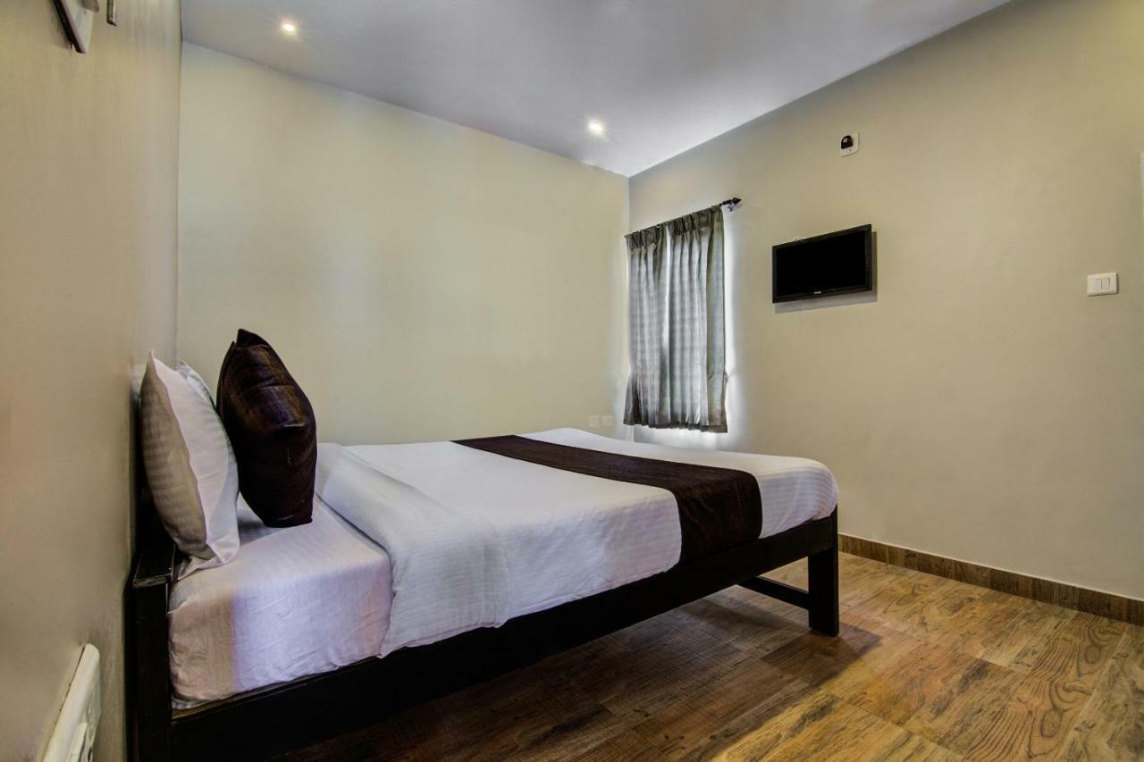 Oyo 18944 Venus Residency Hotell Ooty Exteriör bild